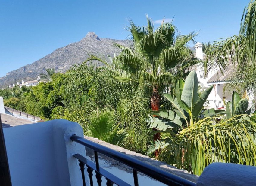 Resale - Townhouse / Duplex / Corner - Marbella - Los Naranjos de Marbella