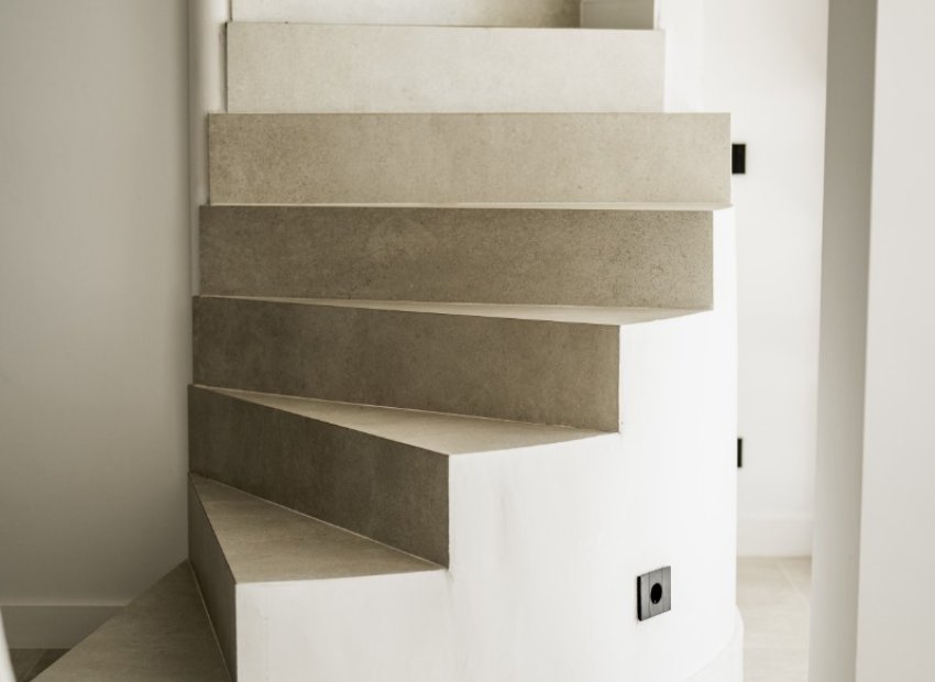 Resale - Townhouse / Duplex / Corner - Marbella - Nueva Andalucía