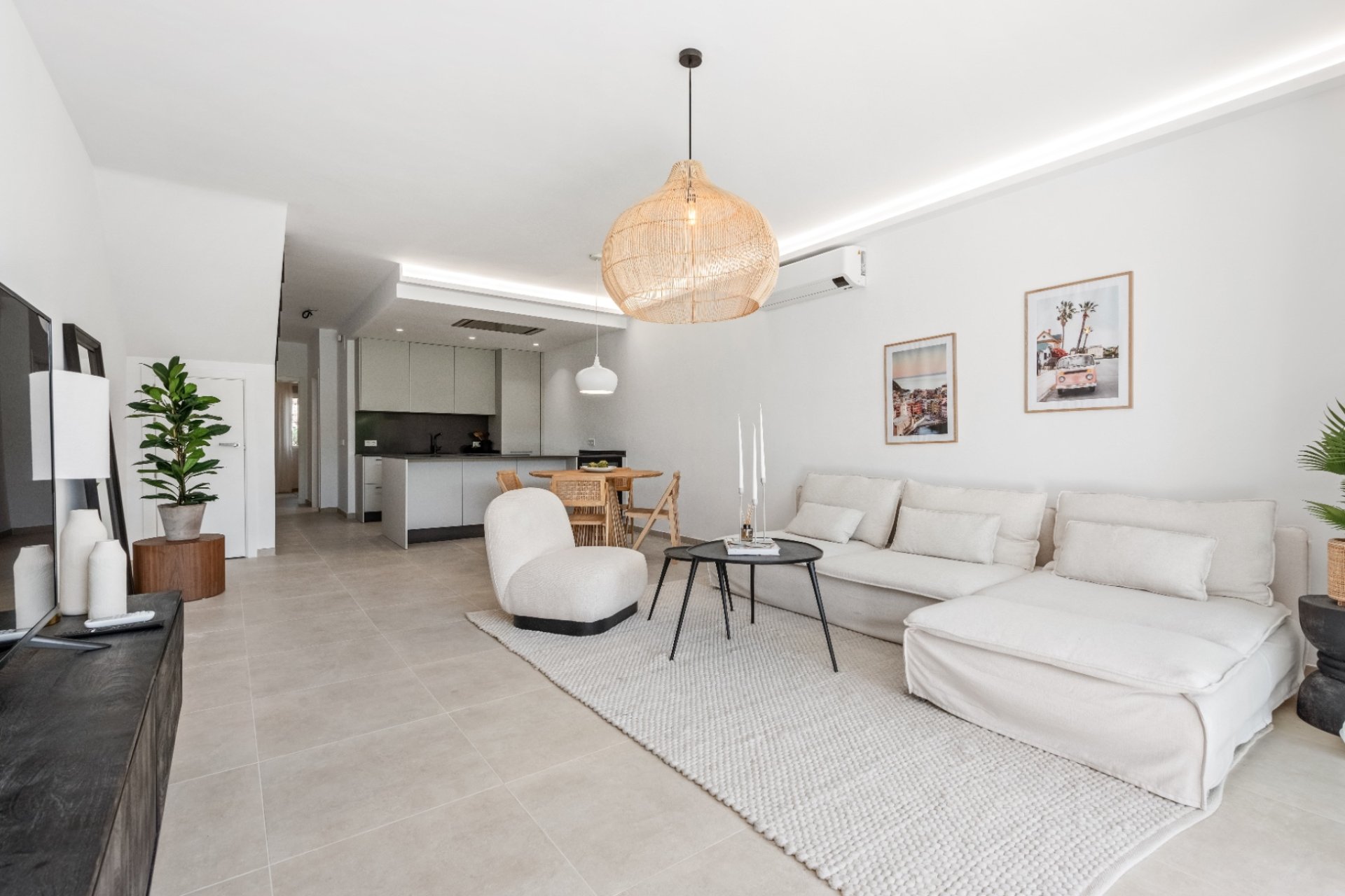 Resale - Townhouse / Duplex / Corner - Marbella - Nueva Andalucía