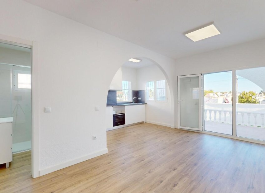 Resale - Townhouse / Duplex / Corner - Orihuela Costa - Blue Lagoon