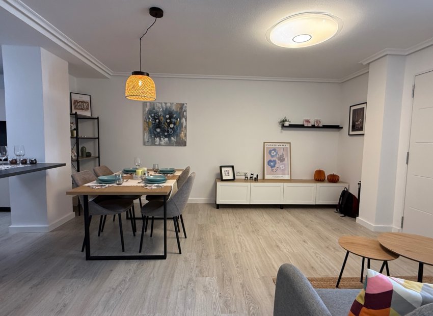 Resale - Townhouse / Duplex / Corner - Orihuela Costa - Cabo Roig