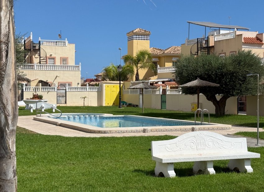 Resale - Townhouse / Duplex / Corner - Orihuela Costa - Cabo Roig