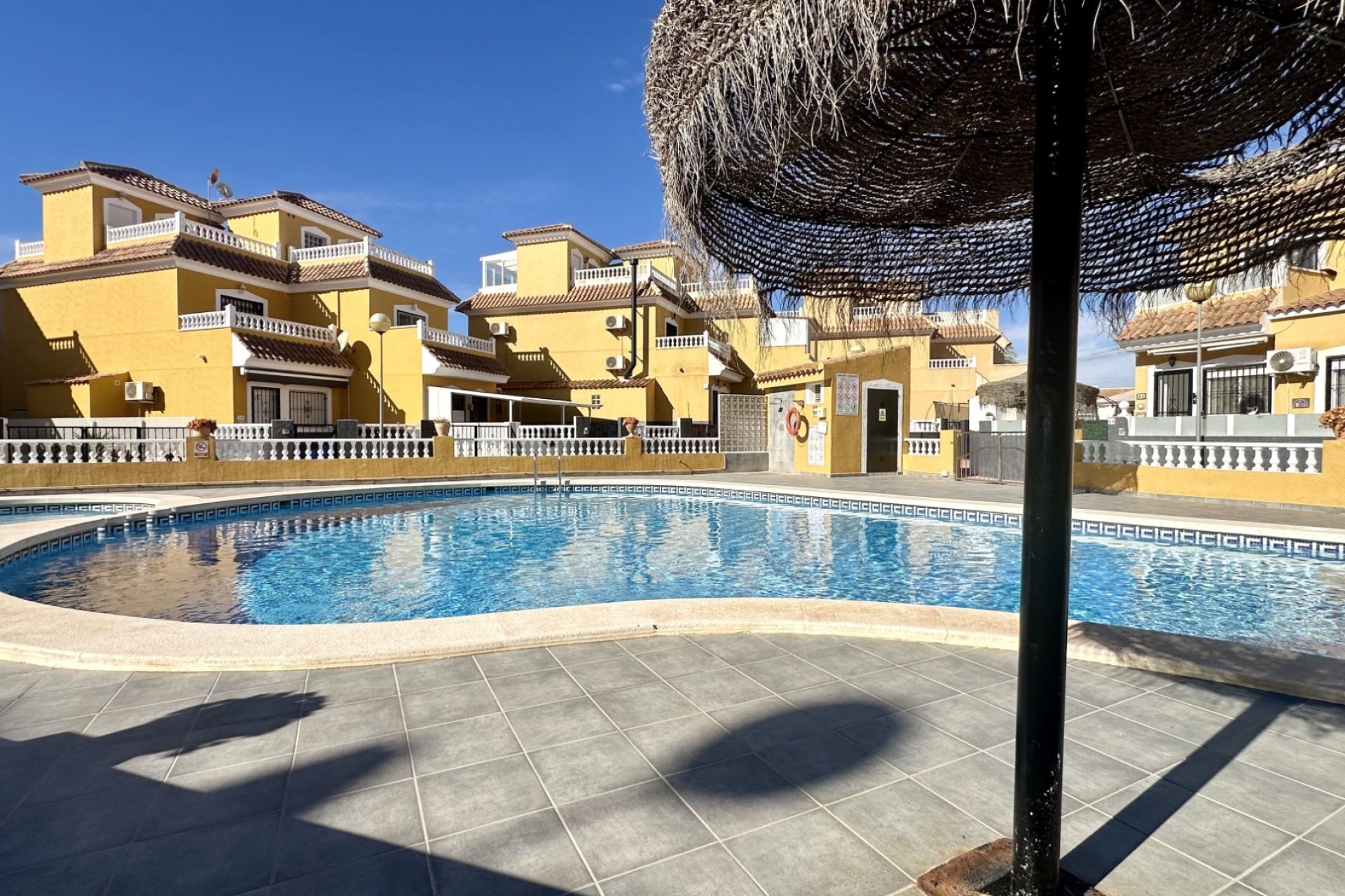 Resale - Townhouse / Duplex / Corner - Orihuela Costa - La Florida