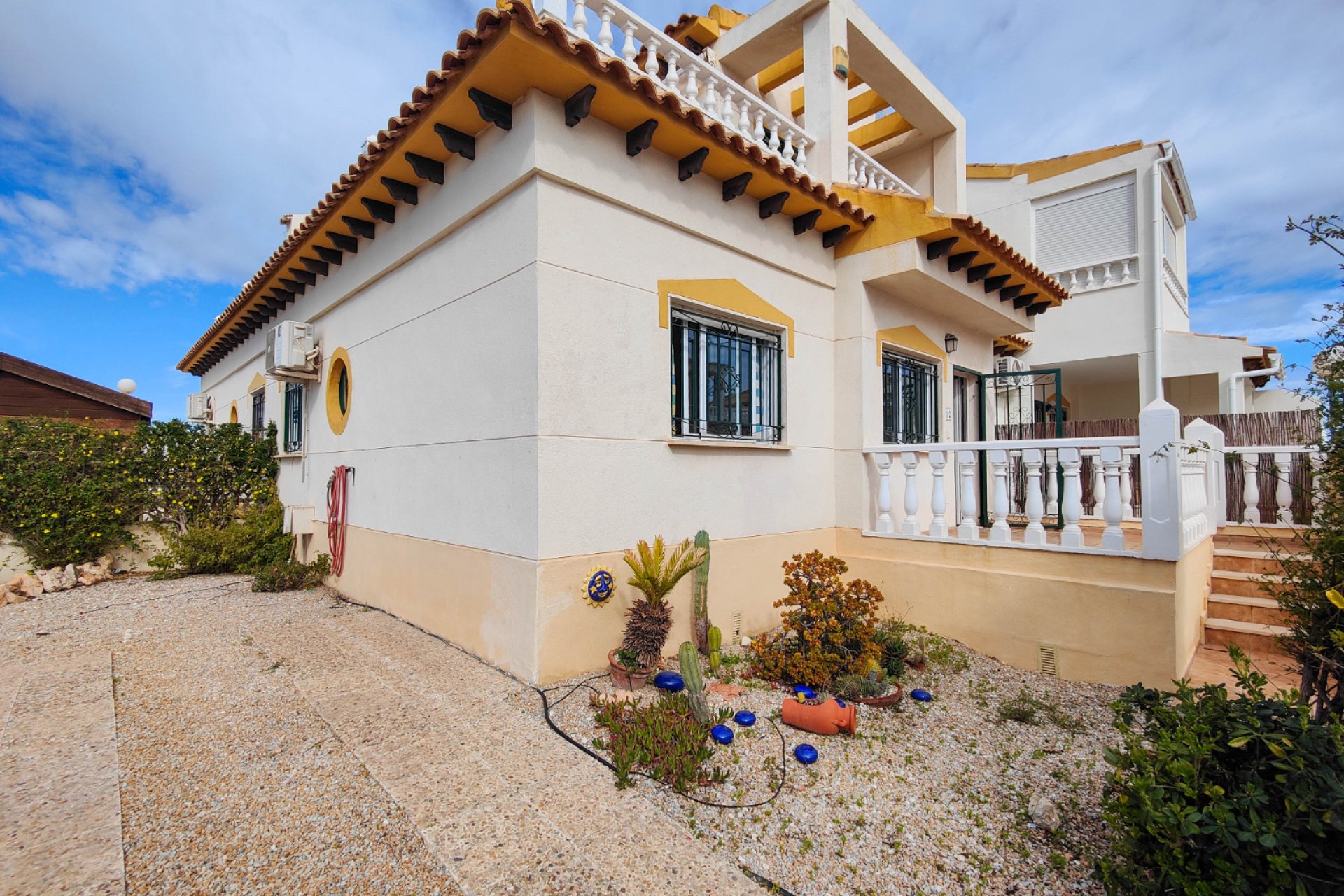Resale - Townhouse / Duplex / Corner - Orihuela Costa - La Florida