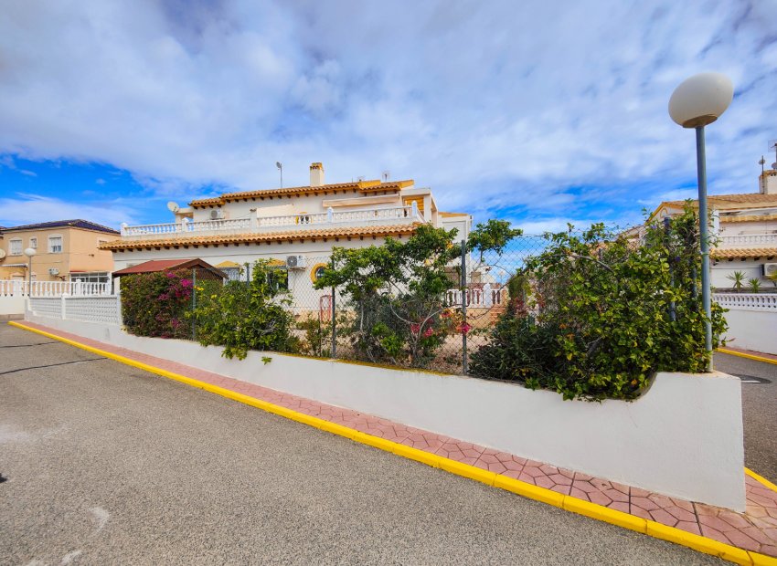 Resale - Townhouse / Duplex / Corner - Orihuela Costa - La Florida