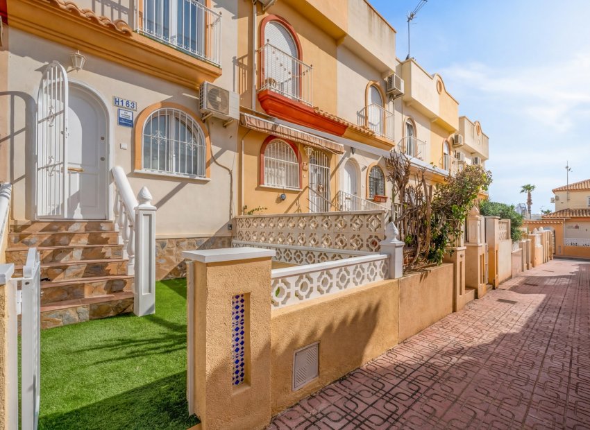 Resale - Townhouse / Duplex / Corner - Orihuela Costa - La Florida