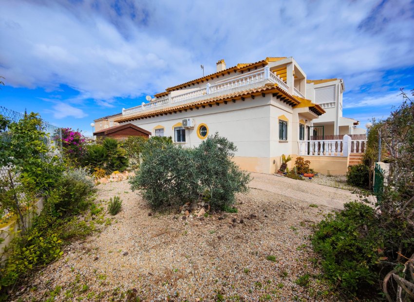 Resale - Townhouse / Duplex / Corner - Orihuela Costa - La Florida