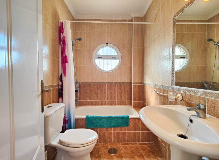 Resale - Townhouse / Duplex / Corner - Orihuela Costa - La Florida