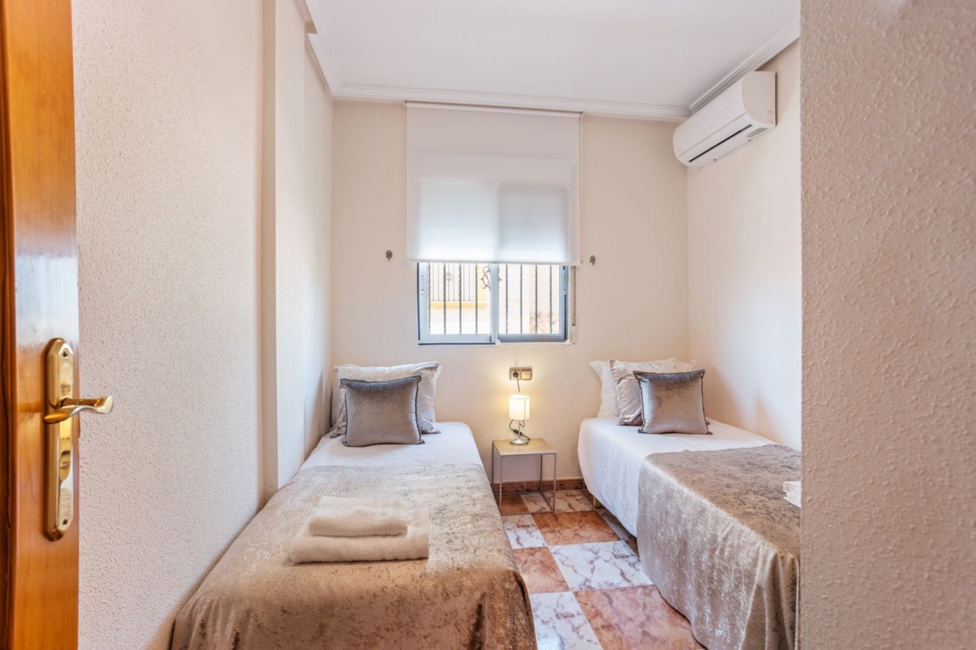 Resale - Townhouse / Duplex / Corner - Orihuela Costa - La Regia