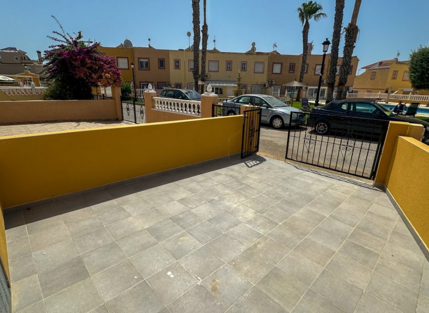 Resale - Townhouse / Duplex / Corner - Orihuela Costa - La Regia