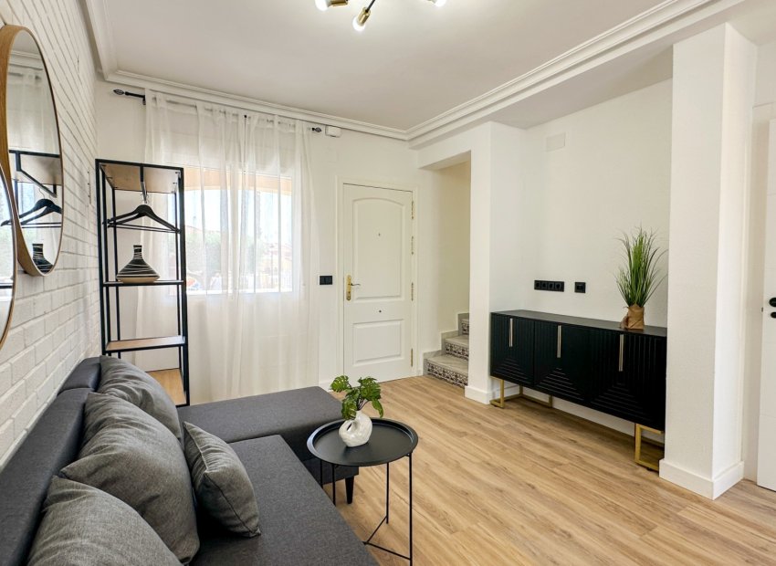 Resale - Townhouse / Duplex / Corner - Orihuela Costa - La Regia