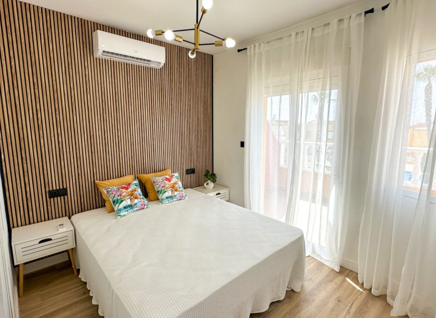 Resale - Townhouse / Duplex / Corner - Orihuela Costa - La Regia