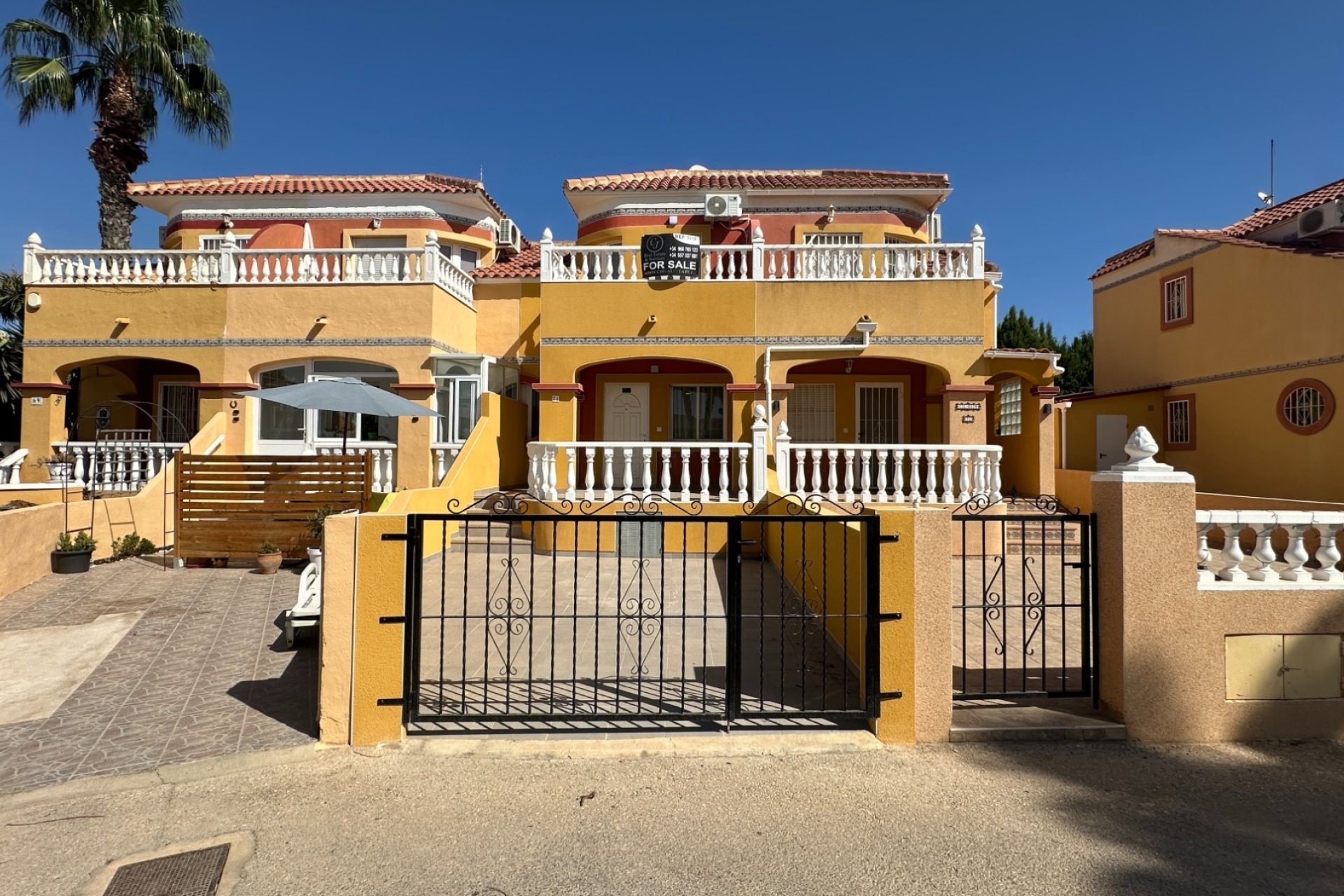 Resale - Townhouse / Duplex / Corner - Orihuela Costa - La Regia