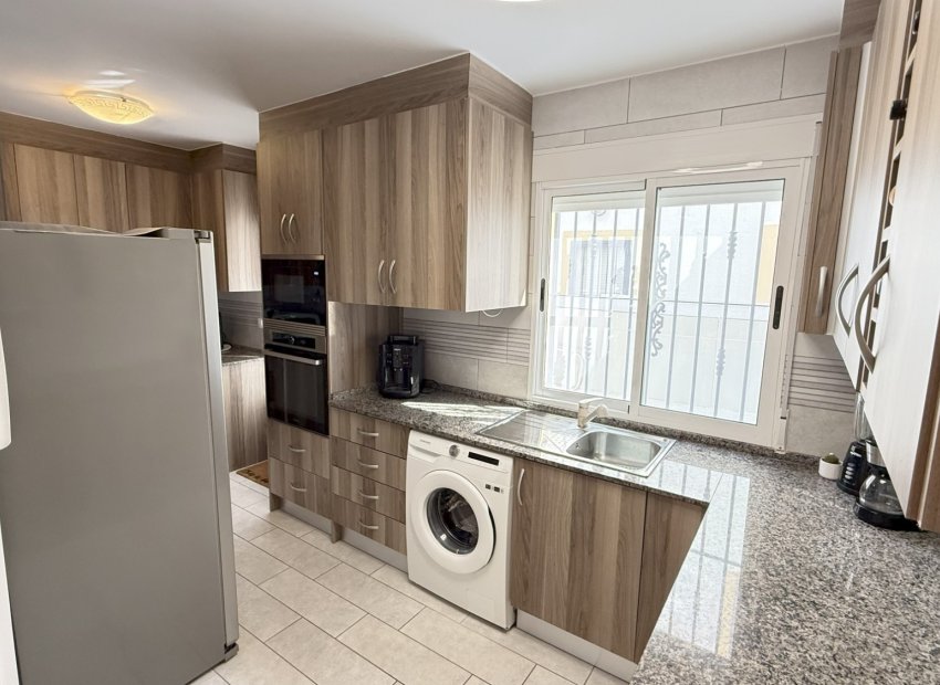 Resale - Townhouse / Duplex / Corner - Orihuela Costa - La Zenia