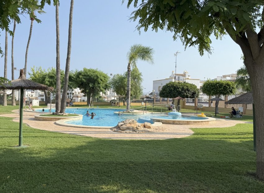 Resale - Townhouse / Duplex / Corner - Orihuela Costa - La Zenia