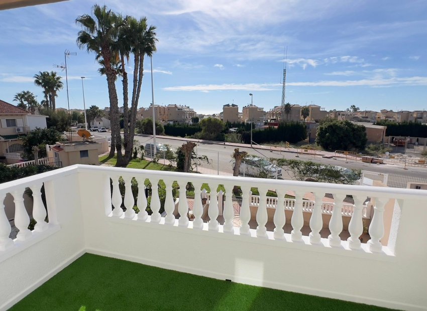 Resale - Townhouse / Duplex / Corner - Orihuela Costa - La Zenia