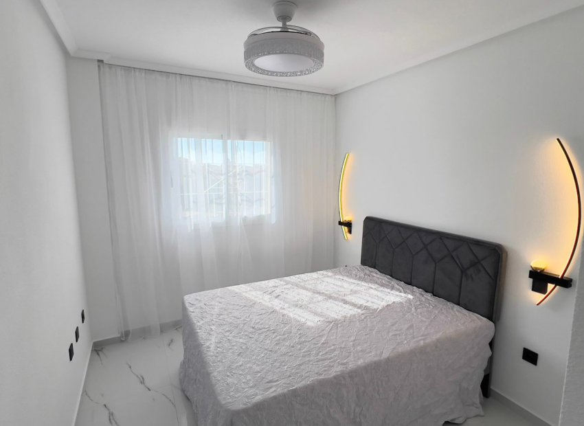 Resale - Townhouse / Duplex / Corner - Orihuela Costa - La Zenia