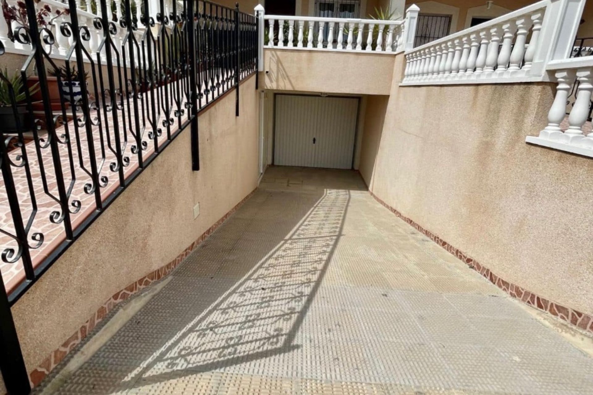 Resale - Townhouse / Duplex / Corner - Orihuela Costa - Los Altos