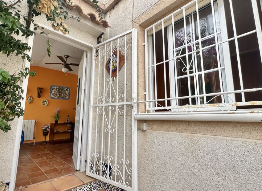 Resale - Townhouse / Duplex / Corner - Orihuela Costa - Los Altos