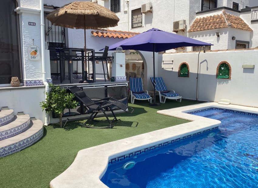 Resale - Townhouse / Duplex / Corner - Orihuela Costa - Los Altos*