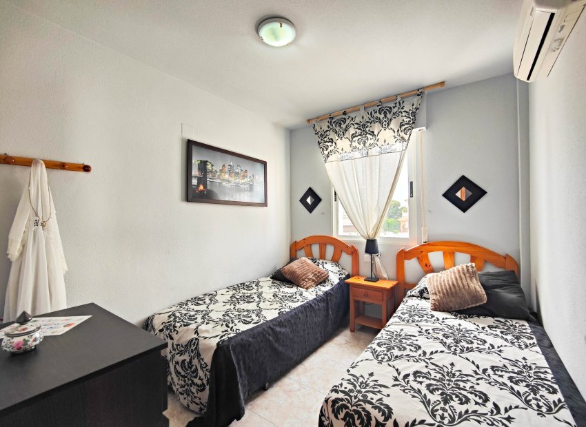 Resale - Townhouse / Duplex / Corner - Orihuela Costa - Los Altos