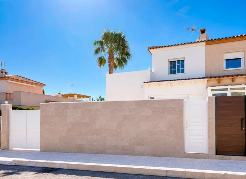 Resale - Townhouse / Duplex / Corner - Orihuela Costa - Los Altos