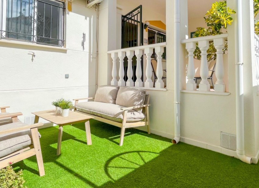 Resale - Townhouse / Duplex / Corner - Orihuela Costa - Los Altos *