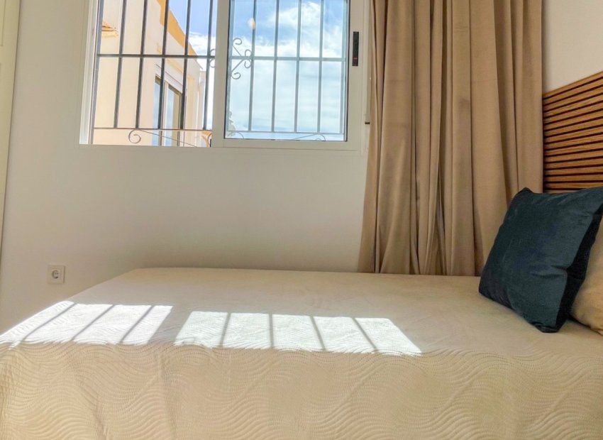 Resale - Townhouse / Duplex / Corner - Orihuela Costa - Los Altos *