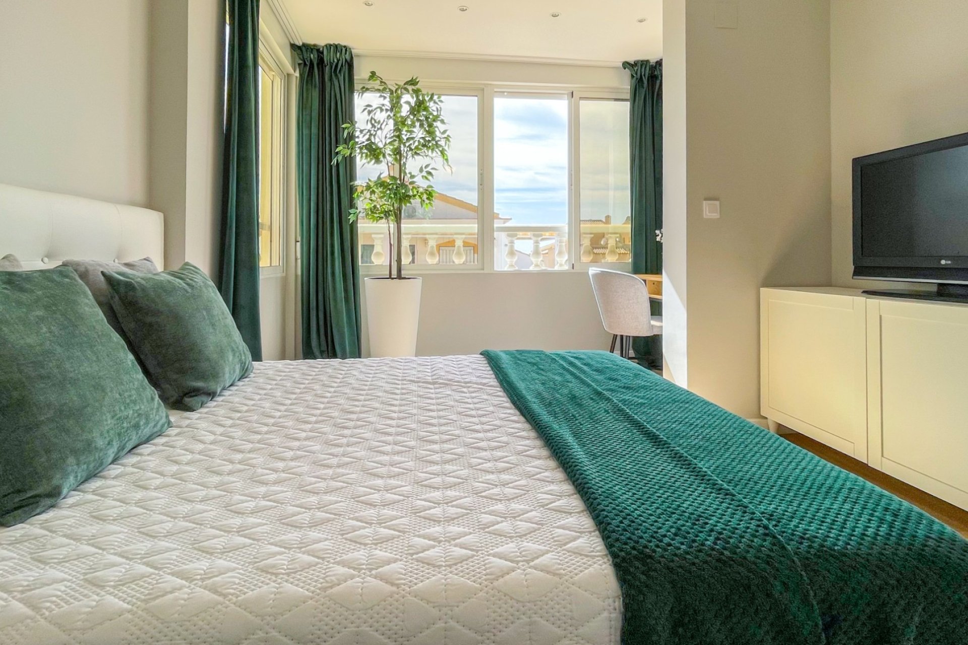 Resale - Townhouse / Duplex / Corner - Orihuela Costa - Los Altos *
