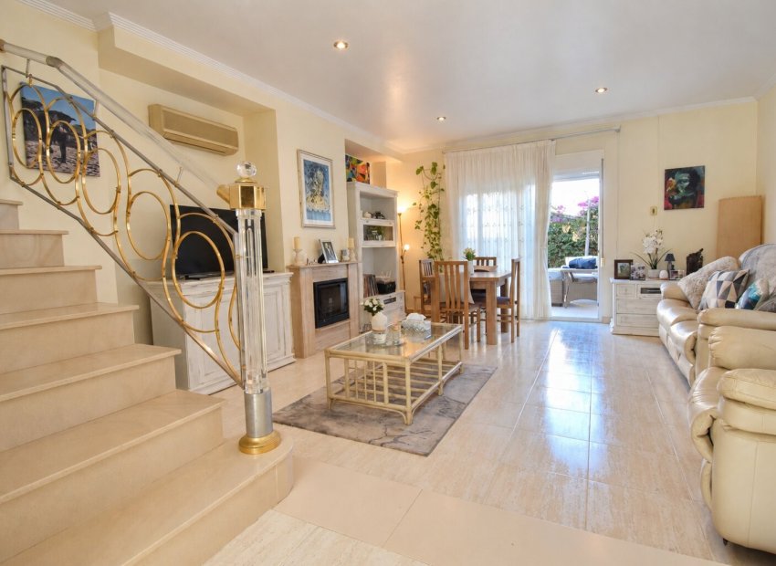 Resale - Townhouse / Duplex / Corner - Orihuela Costa - Los Altos