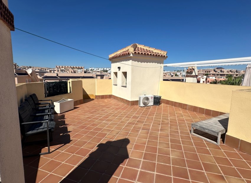 Resale - Townhouse / Duplex / Corner - Orihuela Costa - Los Altos
