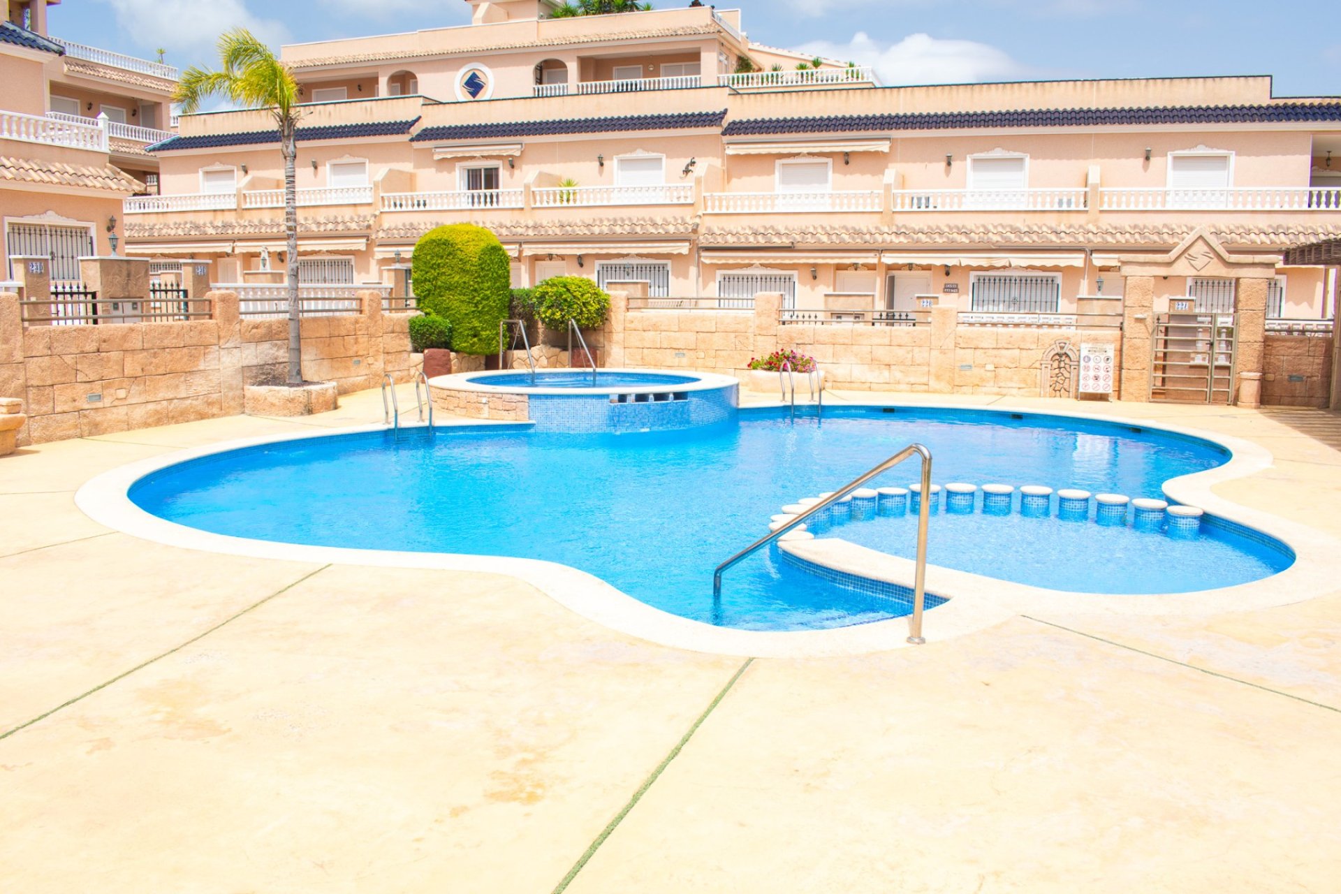 Resale - Townhouse / Duplex / Corner - Orihuela Costa - Los Dolses