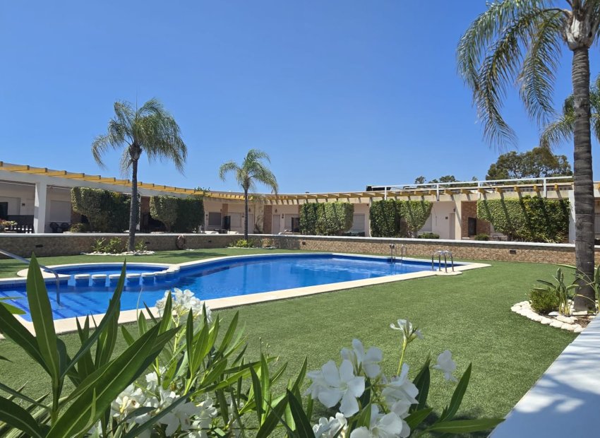 Resale - Townhouse / Duplex / Corner - Orihuela Costa - Mil Palmeras