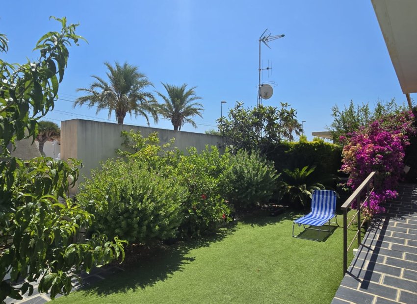 Resale - Townhouse / Duplex / Corner - Orihuela Costa - Mil Palmeras
