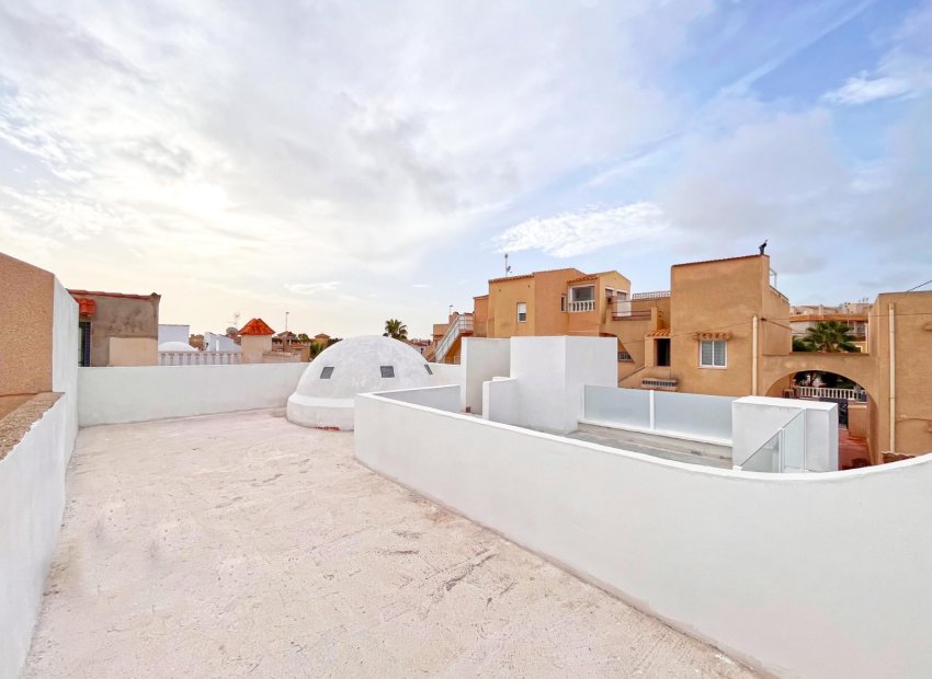 Resale - Townhouse / Duplex / Corner - Orihuela Costa - Playa Flamenca