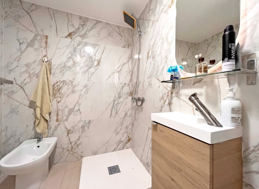 Resale - Townhouse / Duplex / Corner - Orihuela Costa - Playa Flamenca