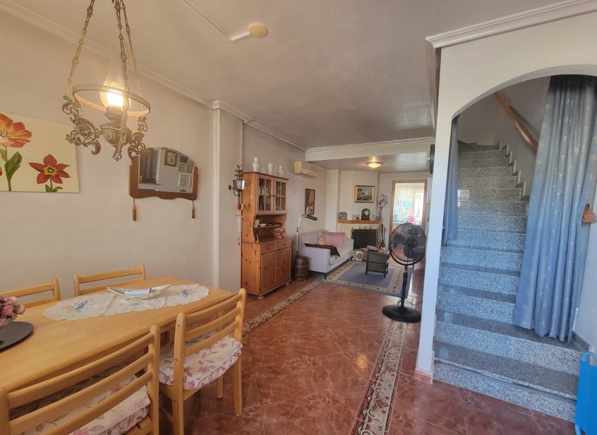 Resale - Townhouse / Duplex / Corner - Orihuela Costa - Playa Flamenca