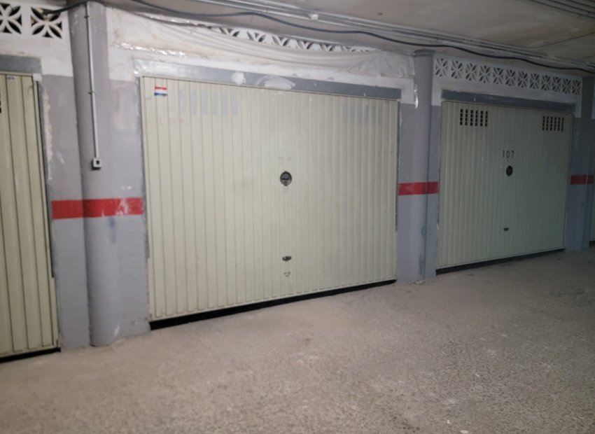 Resale - Townhouse / Duplex / Corner - Orihuela Costa - Playa Flamenca