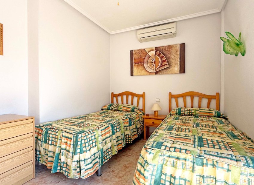 Resale - Townhouse / Duplex / Corner - Orihuela Costa - Playa Flamenca