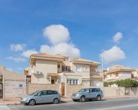 Resale - Townhouse / Duplex / Corner - Orihuela Costa - Playa Flamenca