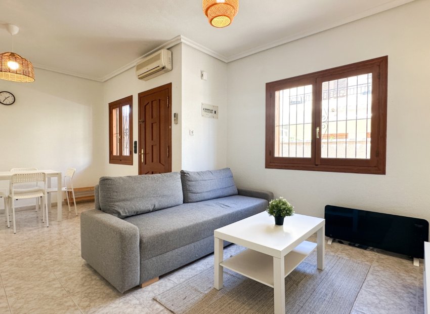 Resale - Townhouse / Duplex / Corner - Orihuela Costa - Playa Flamenca