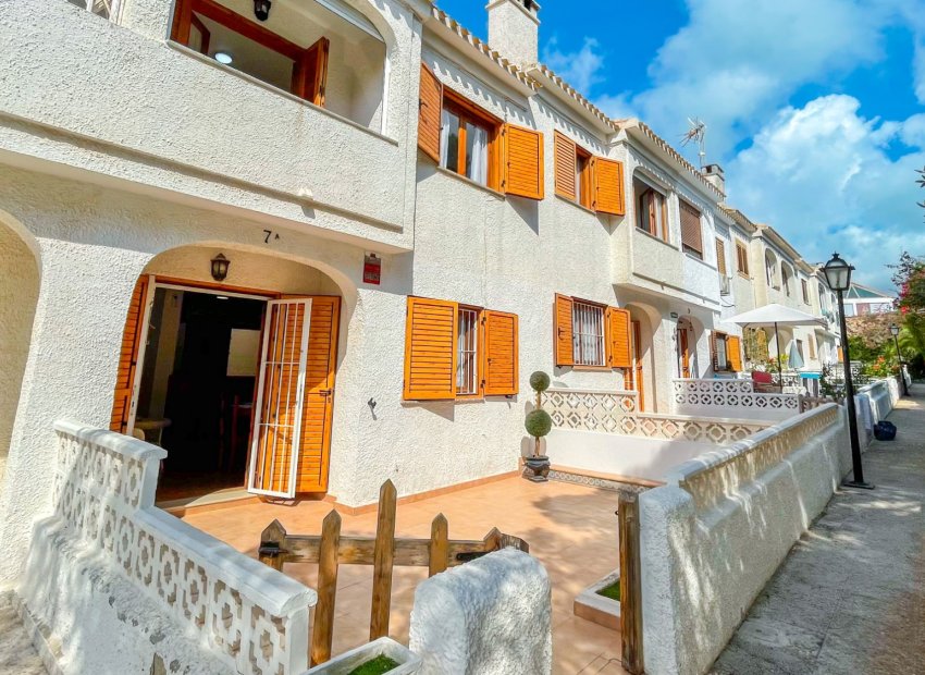 Resale - Townhouse / Duplex / Corner - Orihuela Costa - Playa Flamenca