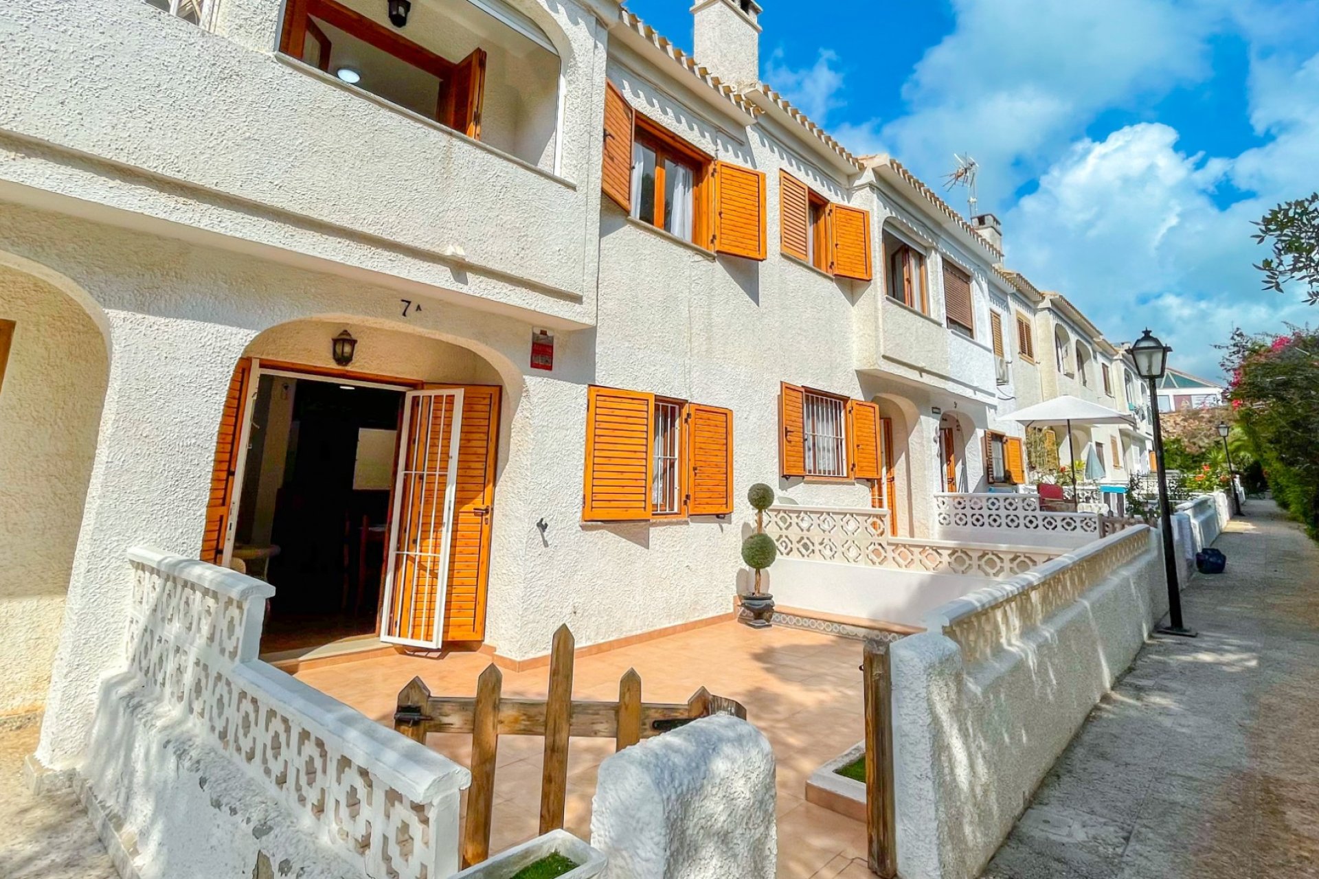 Resale - Townhouse / Duplex / Corner - Orihuela Costa - Playa Flamenca