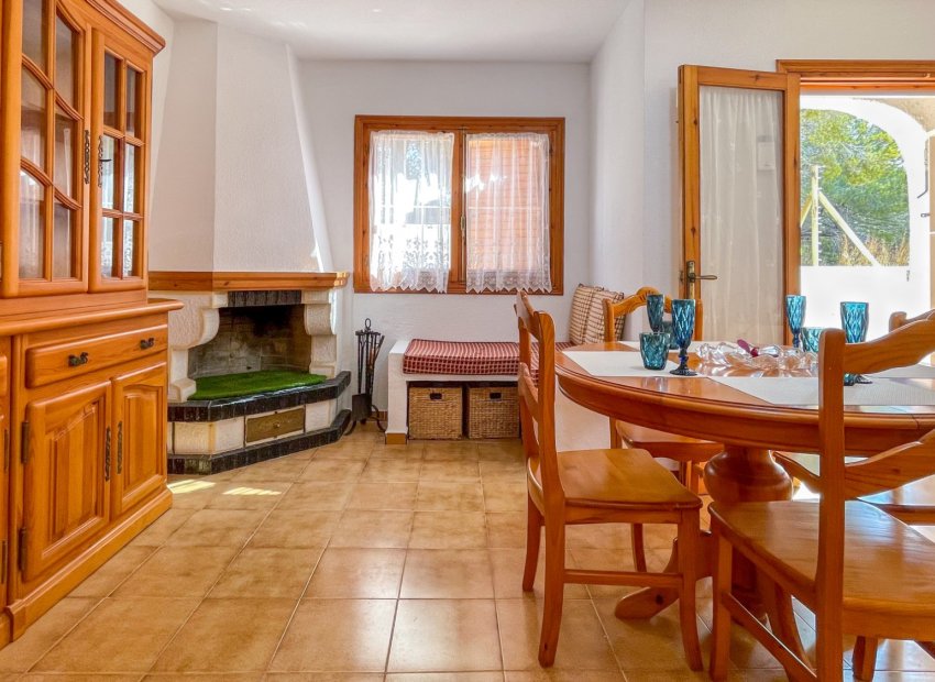 Resale - Townhouse / Duplex / Corner - Orihuela Costa - Playa Flamenca