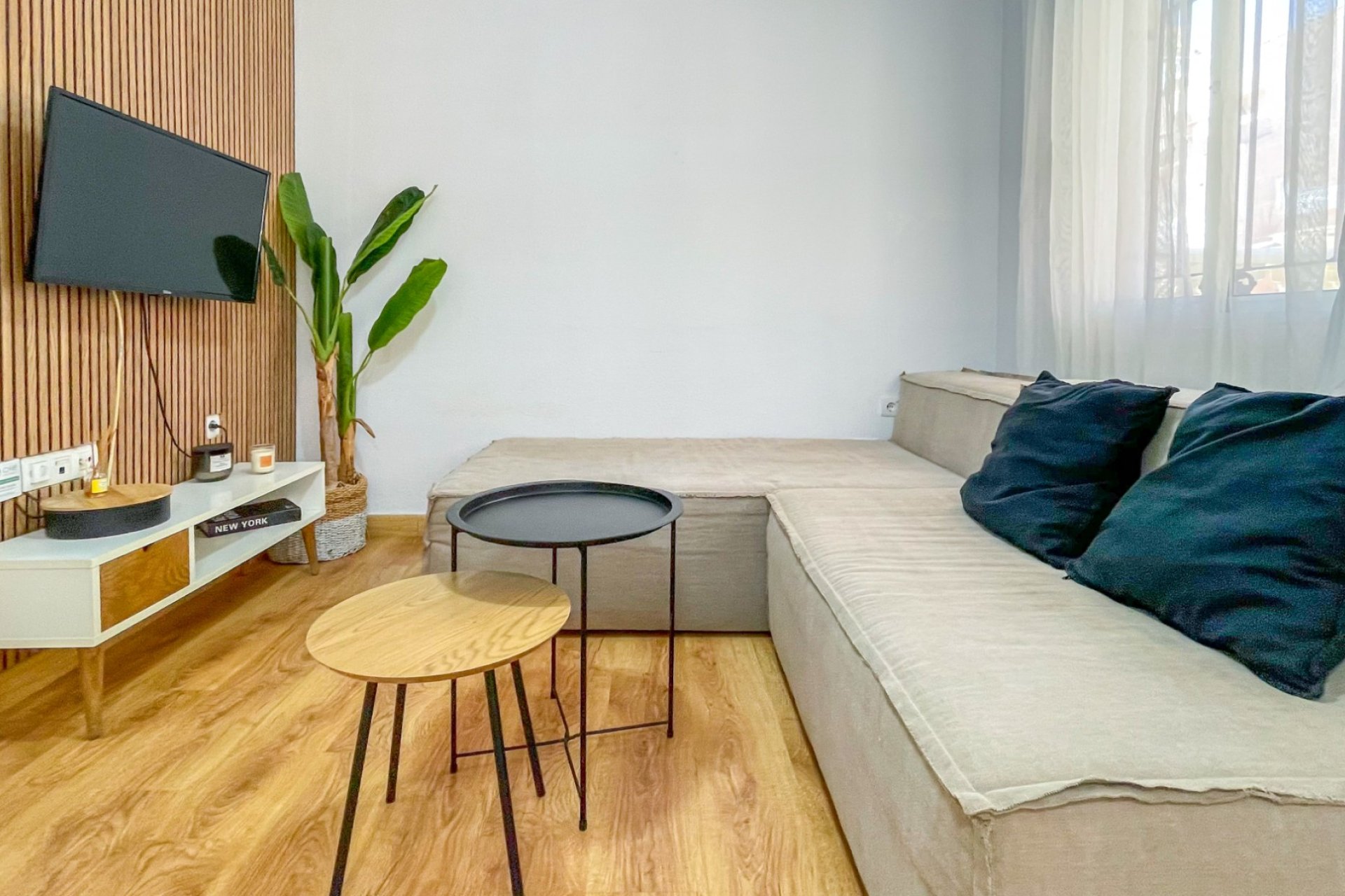 Resale - Townhouse / Duplex / Corner - Orihuela Costa - Playa Flamenca