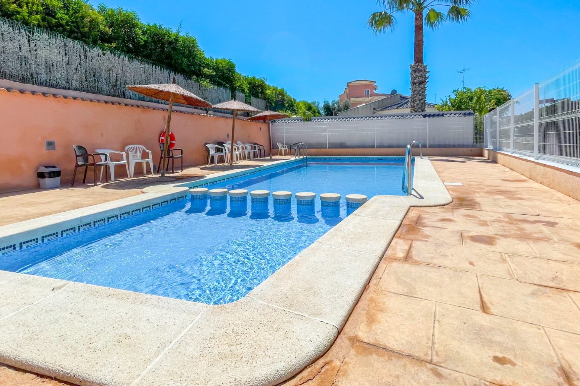 Resale - Townhouse / Duplex / Corner - Orihuela Costa - Playa Flamenca