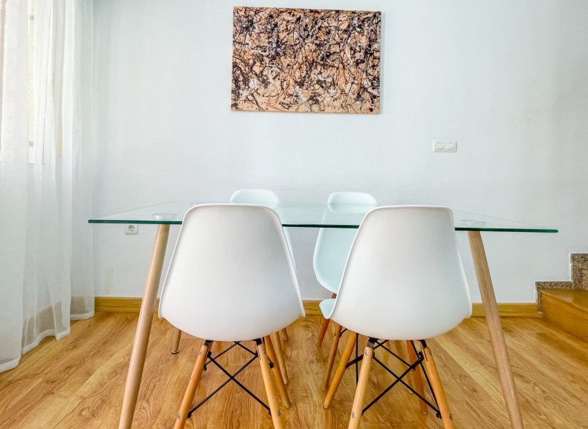 Resale - Townhouse / Duplex / Corner - Orihuela Costa - Playa Flamenca