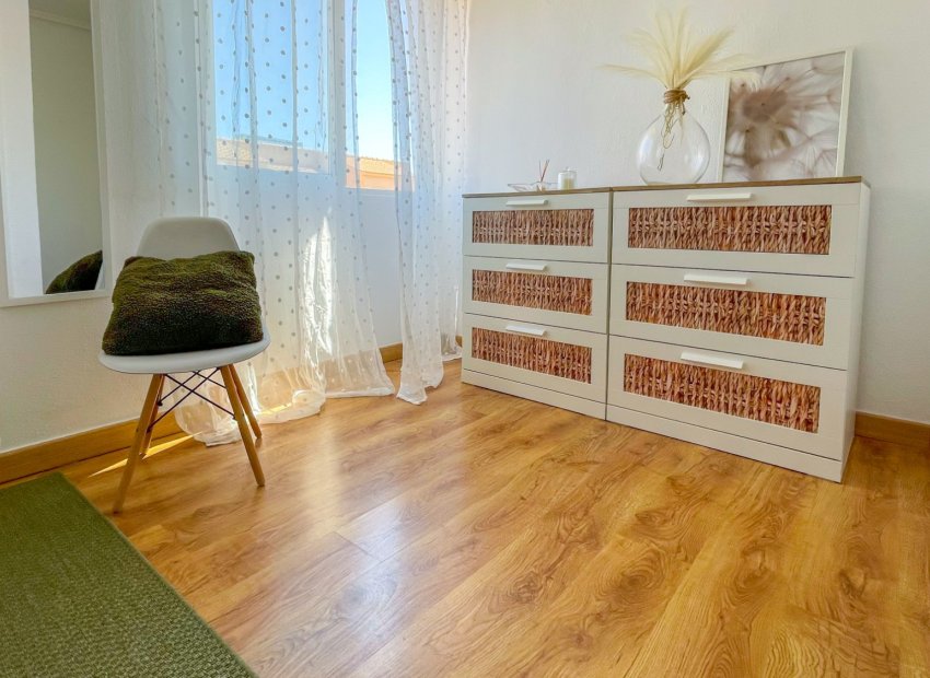 Resale - Townhouse / Duplex / Corner - Orihuela Costa - Playa Flamenca