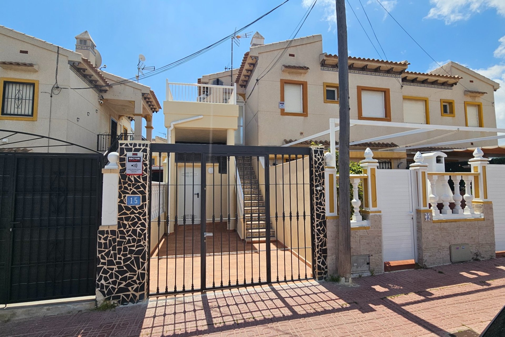 Resale - Townhouse / Duplex / Corner - Orihuela Costa - Playa Flamenca
