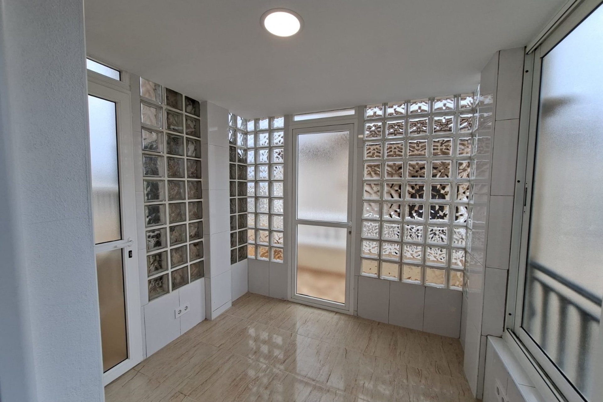 Resale - Townhouse / Duplex / Corner - Orihuela Costa - Playa Flamenca